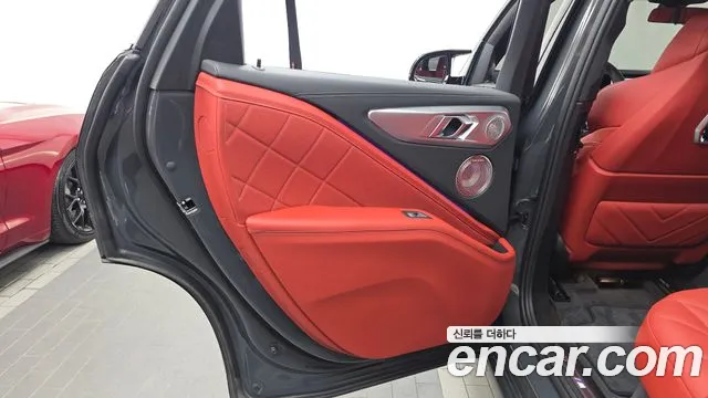 BMW XM 2025 thumb 4