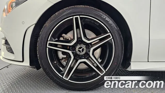 Mercedes-Benz CLA 2020 thumb 5