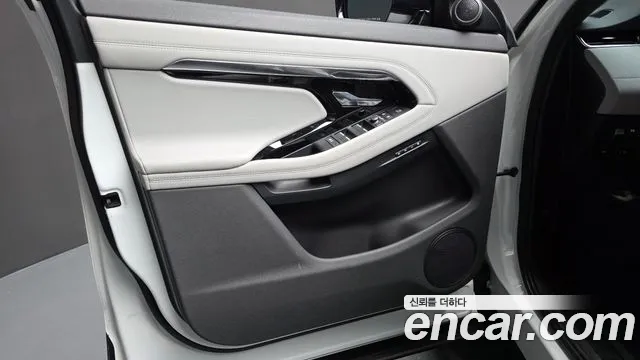 Land Rover Range Rover Evoque 2022 thumb 12