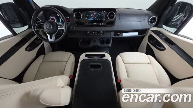 Mercedes-Benz Sprinter 2023 thumb 2