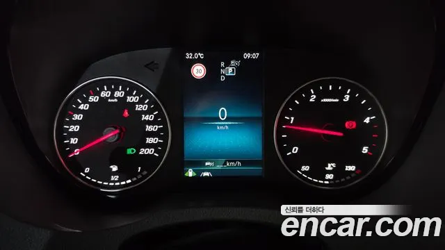 Mercedes-Benz Sprinter 2023 thumb 10