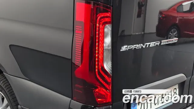 Mercedes-Benz Sprinter 2023 thumb 9