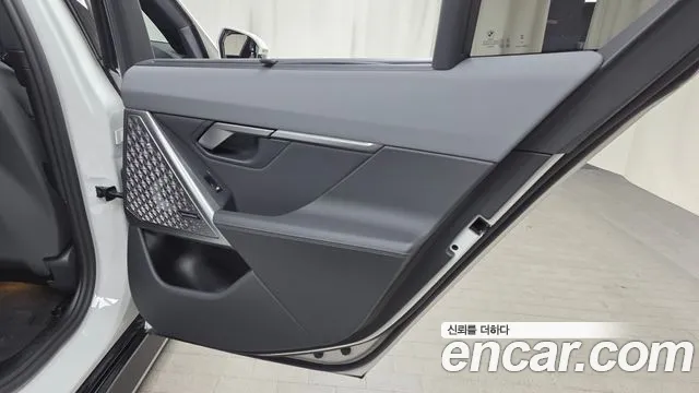 BMW i5 2025 thumb 7