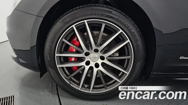 Maserati Ghibli 2020 thumb 10