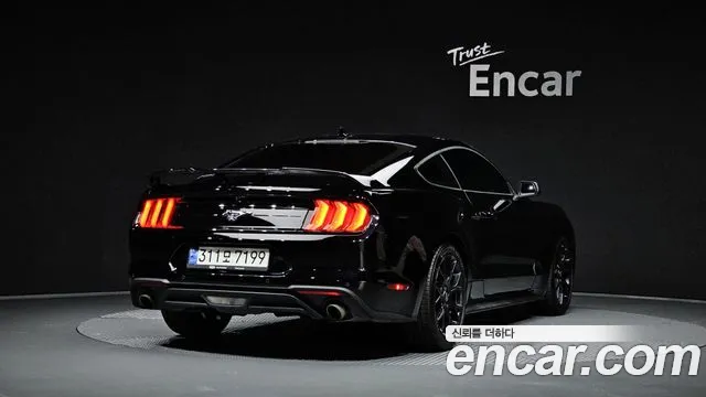 Ford Mustang Mach-E 2023 thumb 7