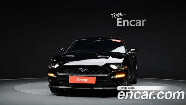Ford Mustang Mach-E 2023 thumb 2