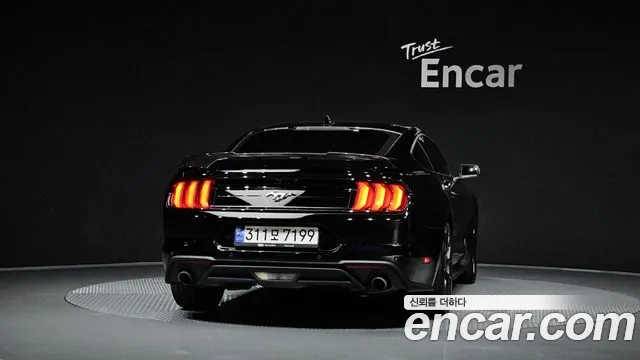 Ford Mustang Mach-E 2023 thumb 6