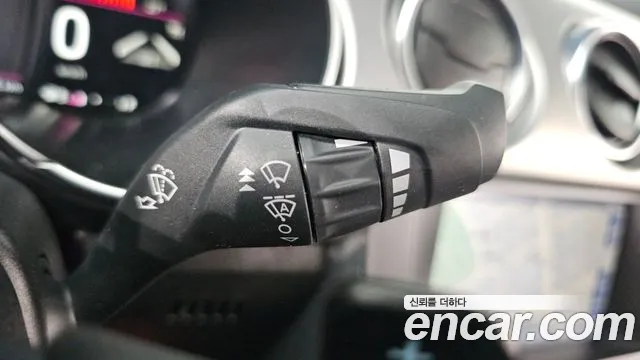 Ford Mustang Mach-E 2023 thumb 5