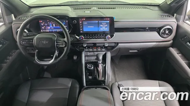 Chevrolet Colorado 2024 thumb 11