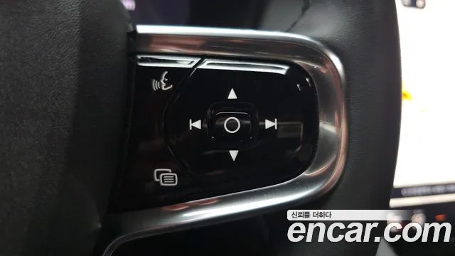 Polestar 2 2022 thumb 9