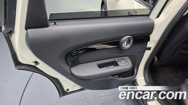 Mini Clubman 2021 thumb 12