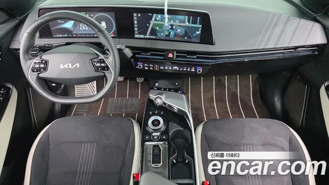 Kia EV6 2023 thumb 9