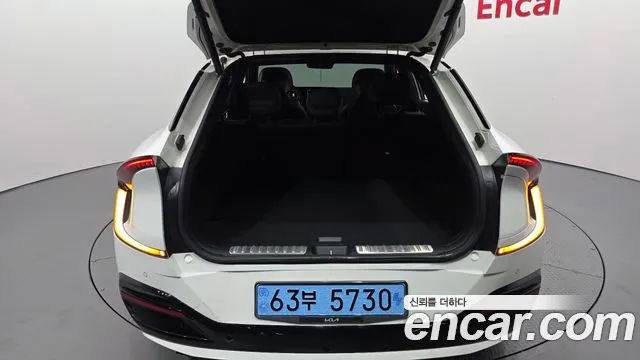 Kia EV6 2023 thumb 5