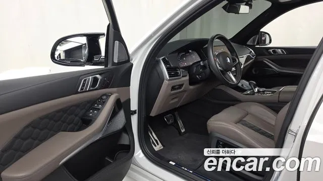 BMW X5M 2021 thumb 8