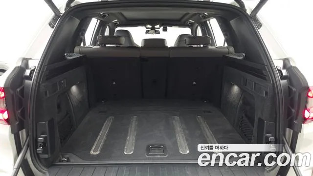BMW X5M 2021 thumb 3