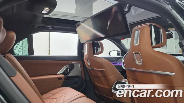 BMW 7 серии 2025 thumb 4