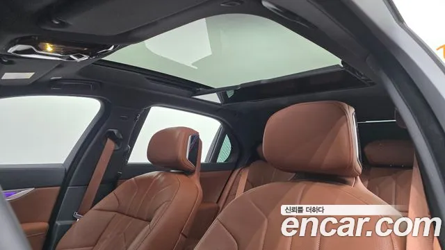 BMW 7 серии 2025 thumb 8