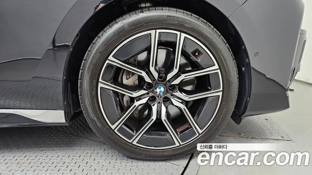 BMW 7 серии 2025 thumb 6