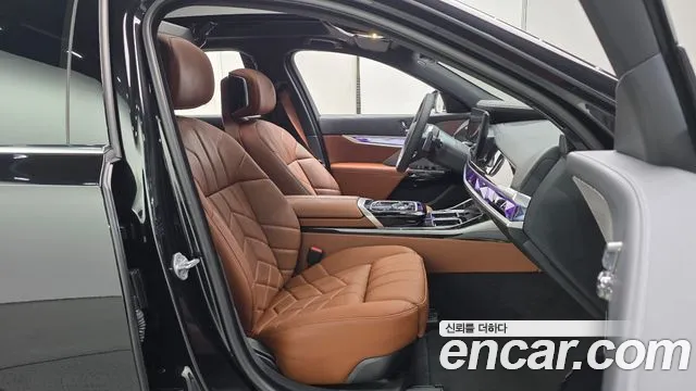 BMW 7 серии 2025 thumb 3