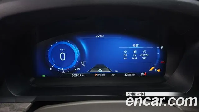 Ford Explorer 2021 thumb 10