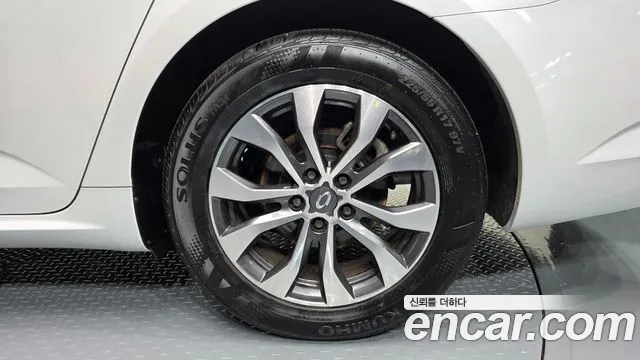 Renault Megane 2025 thumb 3