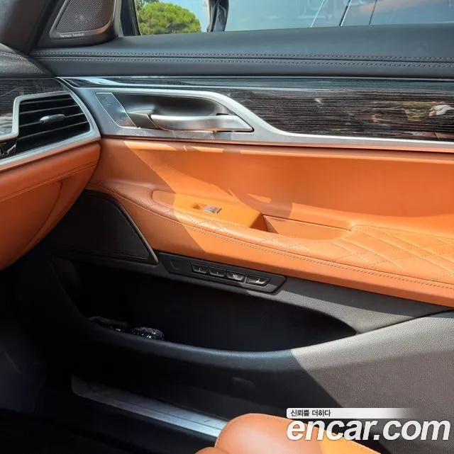 BMW 7 серии 2020 thumb 2