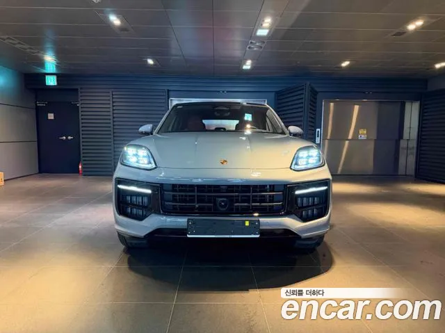 Porsche Cayenne 2026 thumb 5