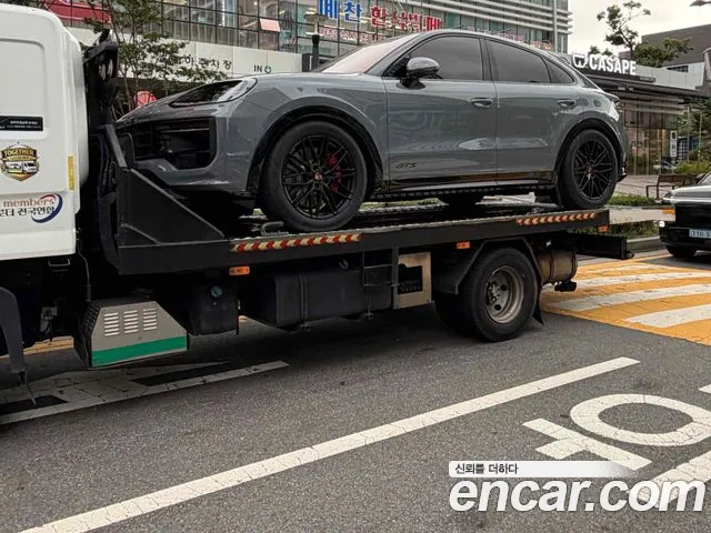 Porsche Cayenne 2026 thumb 6