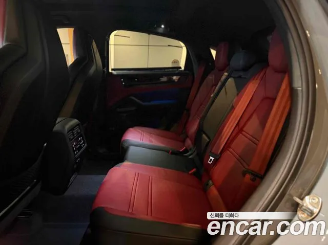 Porsche Cayenne 2026 thumb 7