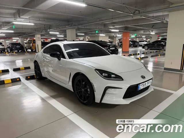Toyota GT86 2026 thumb 2