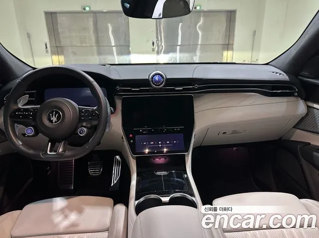 Maserati Grecale 2024 thumb 4