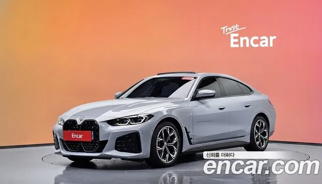BMW i4 2023 thumb 3