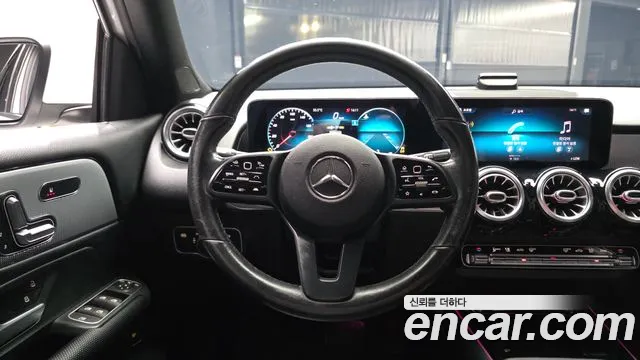 Mercedes-Benz GLB 2021 thumb 12