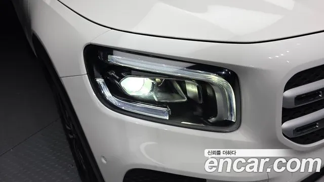Mercedes-Benz GLB 2021 thumb 2