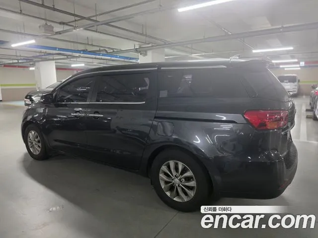 Kia Carnival 2019 thumb 5