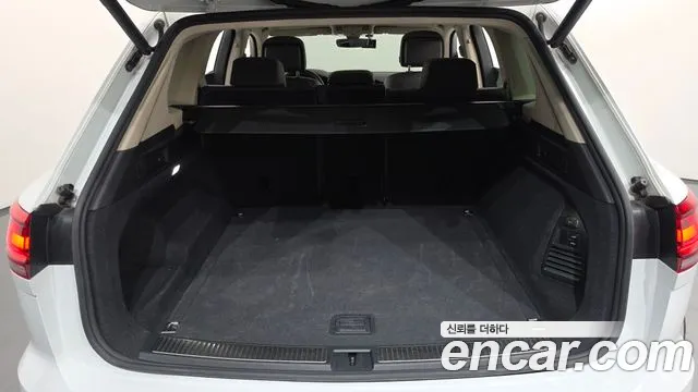 Volkswagen Touareg 2020 thumb 9