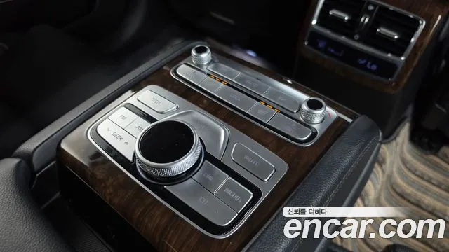 Kia K9 2019 thumb 10