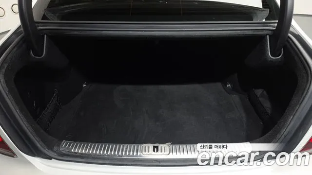 Kia K9 2019 thumb 3