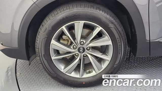 Hyundai Santa Fe 2019 thumb 5