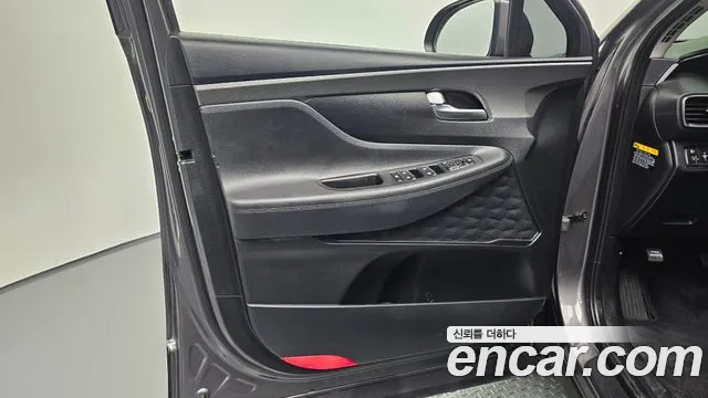 Hyundai Santa Fe 2019 thumb 9