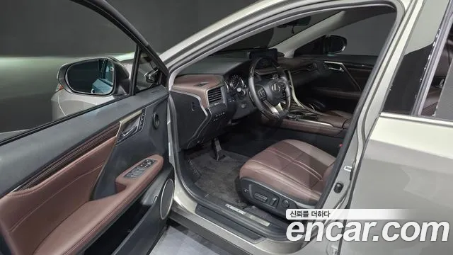 Lexus RX 2021 thumb 12