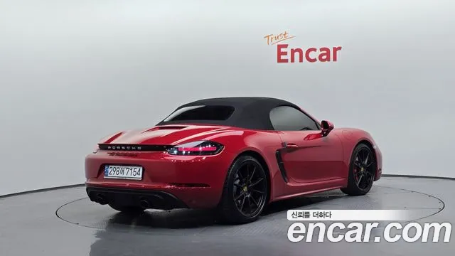 Porsche Cayman 2022 thumb 3