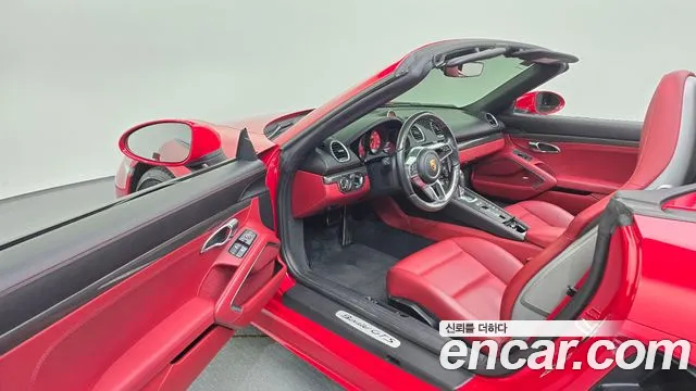Porsche Cayman 2022 thumb 11