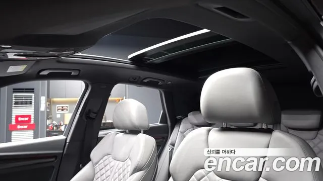 Audi SQ5 2021 thumb 11