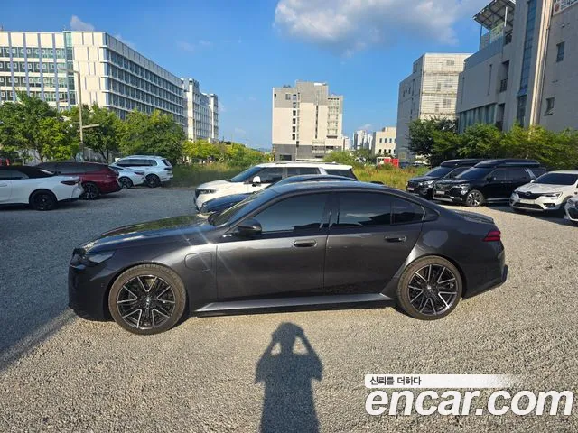 BMW M5 2026 thumb 2