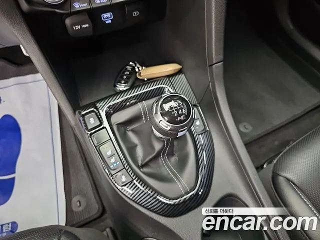 Hyundai Veloster 2020 thumb 8