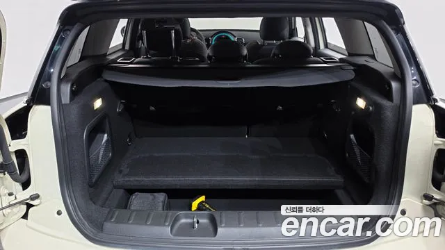 Mini Clubman 2019 thumb 6
