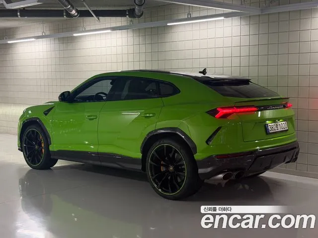 Lamborghini Urus 2021 thumb 7