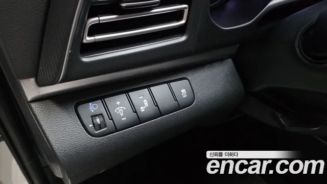 Hyundai Avante 2019 thumb 5