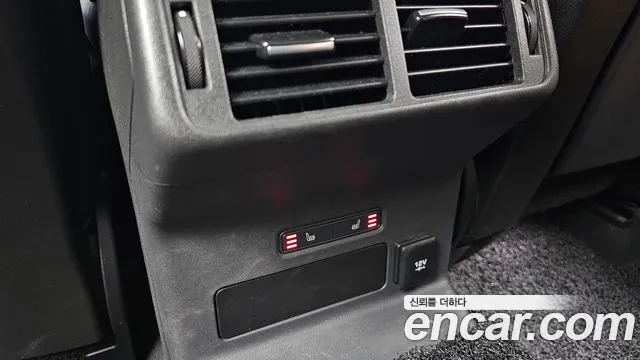 Land Rover Range Rover Velar 2019 thumb 4